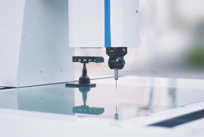 國內(nèi)首臺復(fù)合式高精度坐標(biāo)測量儀研發(fā)獲重大突破