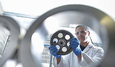 離開廉價(jià)勞動(dòng)力中國制造業(yè)該怎么發(fā)展 m.xzcq.com.cn